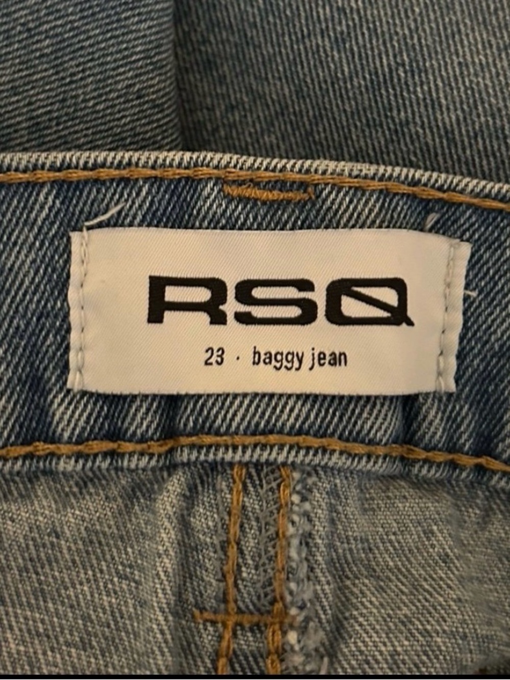 jeans - Picture 3 of 4